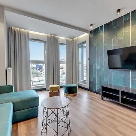 Grano - Pool, Sauna, & Parking By Downtown 아파트 *