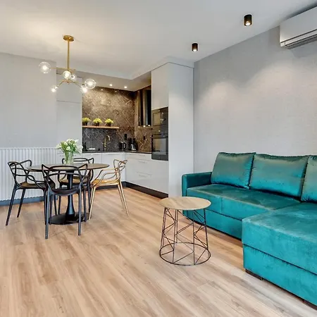 Grano - Pool, Sauna, & Parking By Downtown 아파트 그단스크