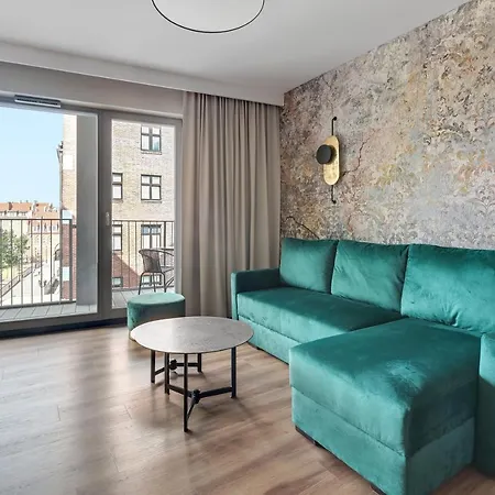 아파트 Grano - Pool, Sauna, & Parking By Downtown *
