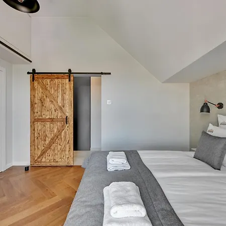 Grano - Pool, Sauna, & Parking By Downtown * 그단스크