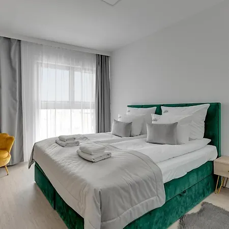 아파트 Grano - Pool, Sauna, & Parking By Downtown *