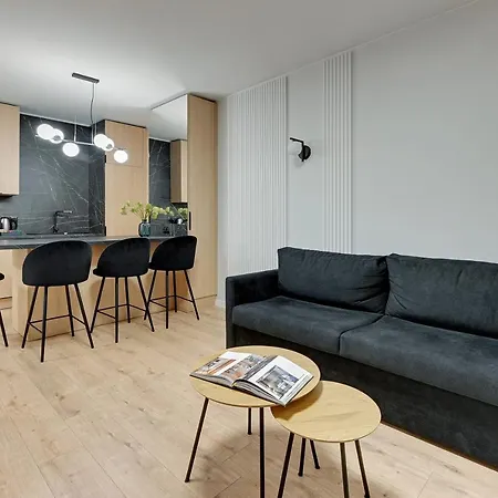 아파트 Grano - Pool, Sauna, & Parking By Downtown *