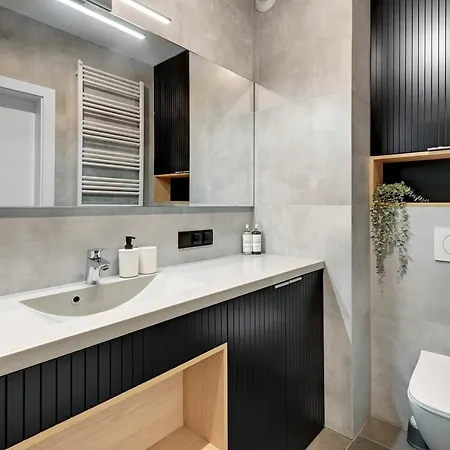 Grano - Pool, Sauna, & Parking By Downtown 아파트 *
