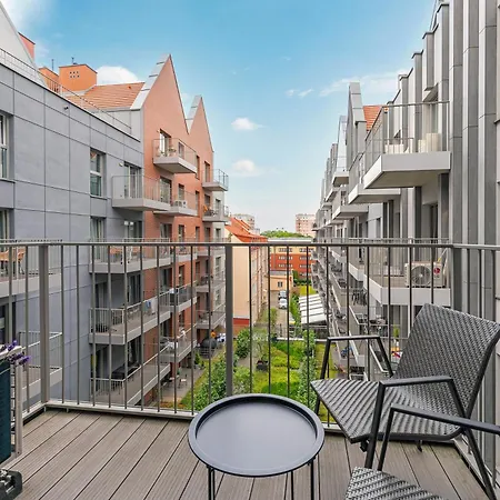 아파트 Grano - Pool, Sauna, & Parking By Downtown